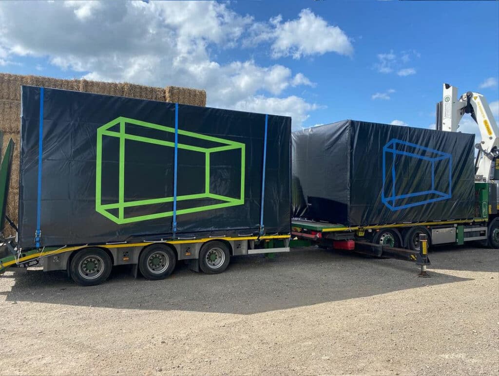 Black Branded Modular Building Covers for Showblock 6